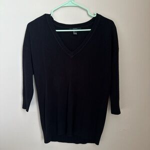 Forever 21 Black V-Neck Sweater